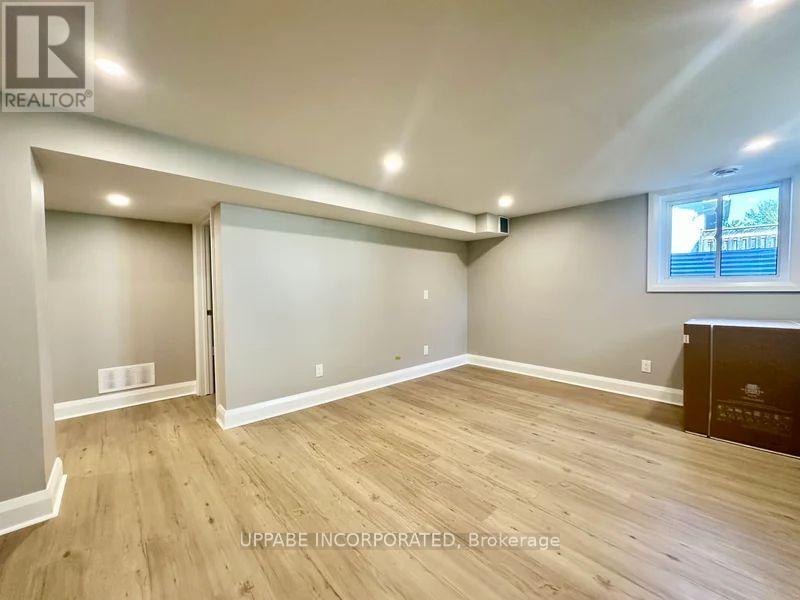 B - 126 Norice Street, Ottawa, Ontario  K2G 2Y3 - Photo 3 - X12605652