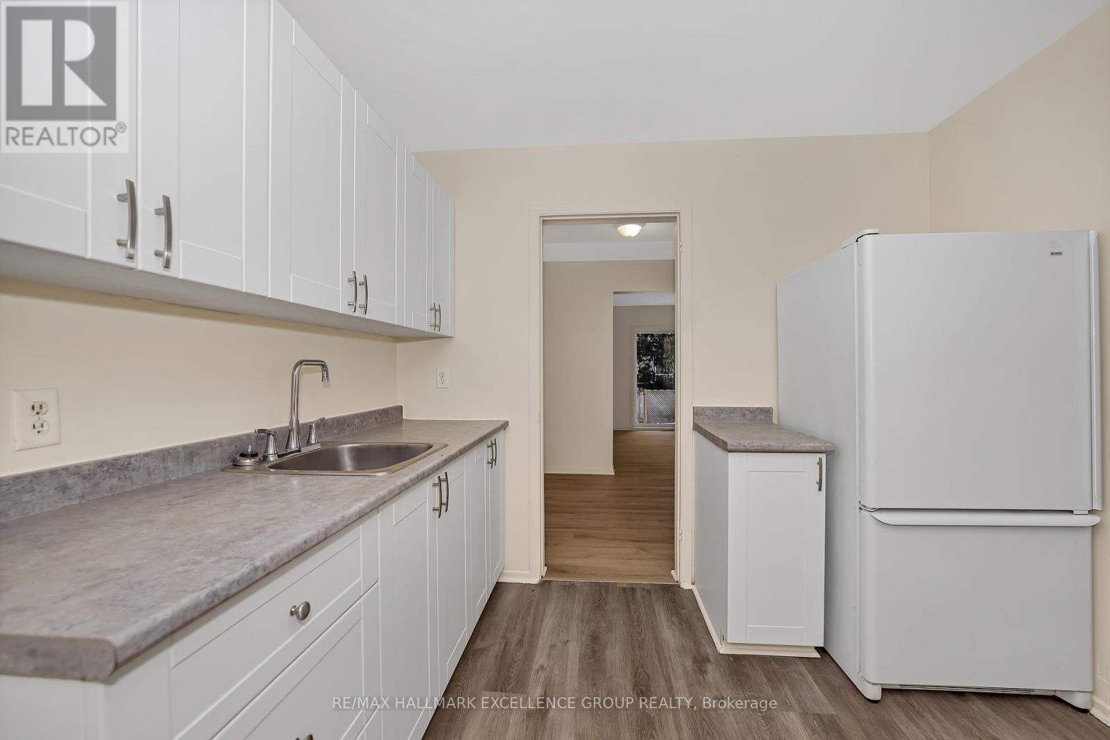 15 - 1968 Fairglen Mews, Ottawa, Ontario  K1B 5A5 - Photo 17 - X12605730