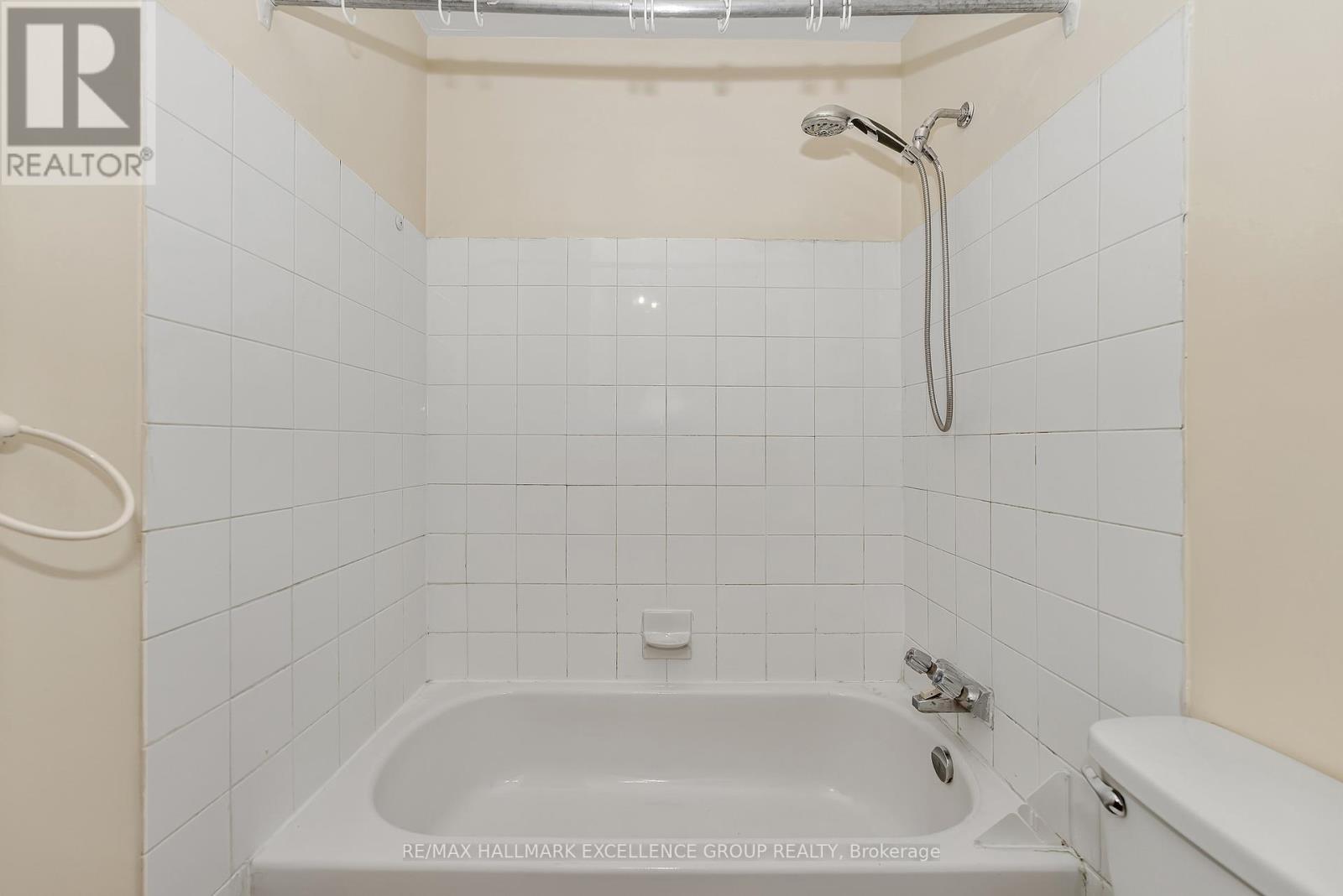 15 - 1968 Fairglen Mews, Ottawa, Ontario  K1B 5A5 - Photo 24 - X12605730