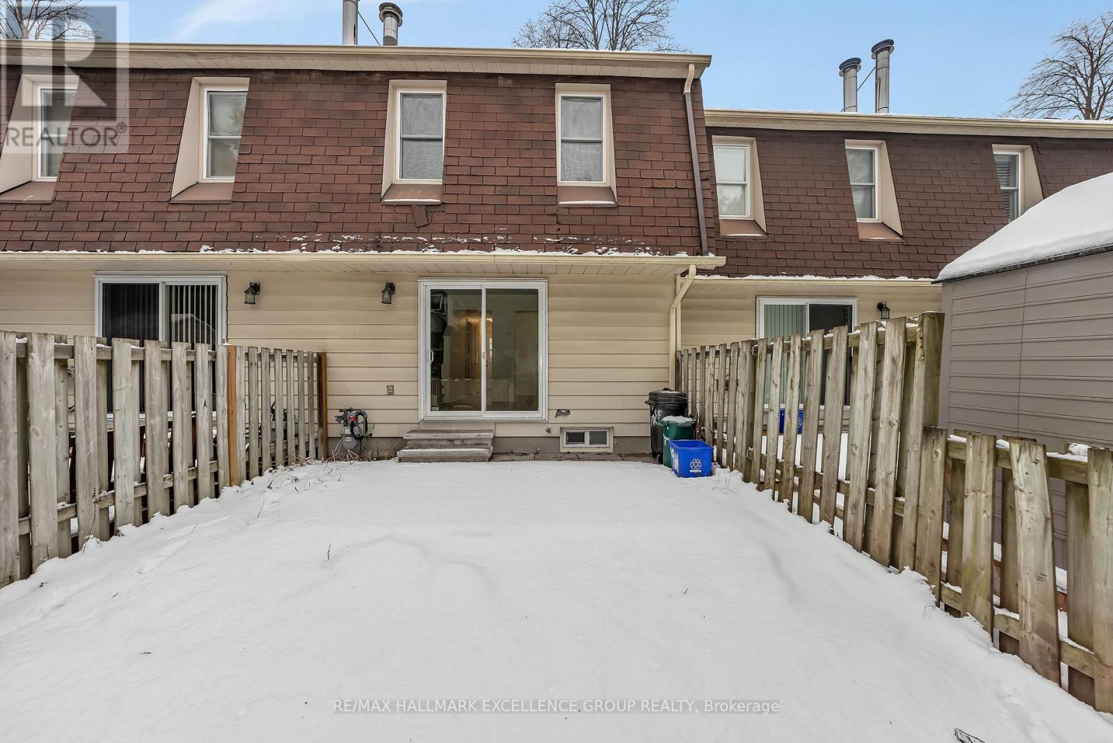 15 - 1968 Fairglen Mews, Ottawa, Ontario  K1B 5A5 - Photo 35 - X12605730