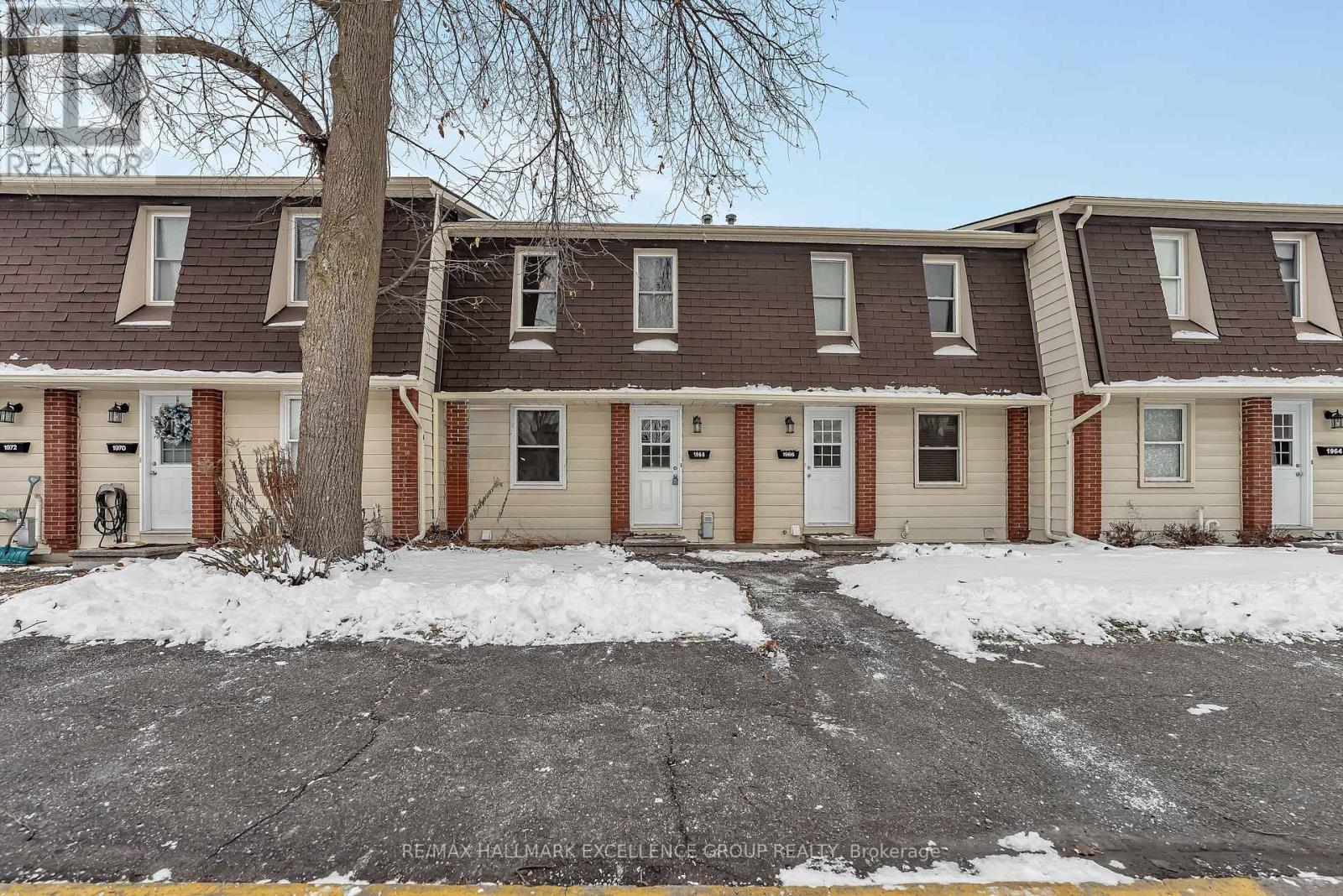 15 - 1968 Fairglen Mews, Ottawa, Ontario  K1B 5A5 - Photo 38 - X12605730