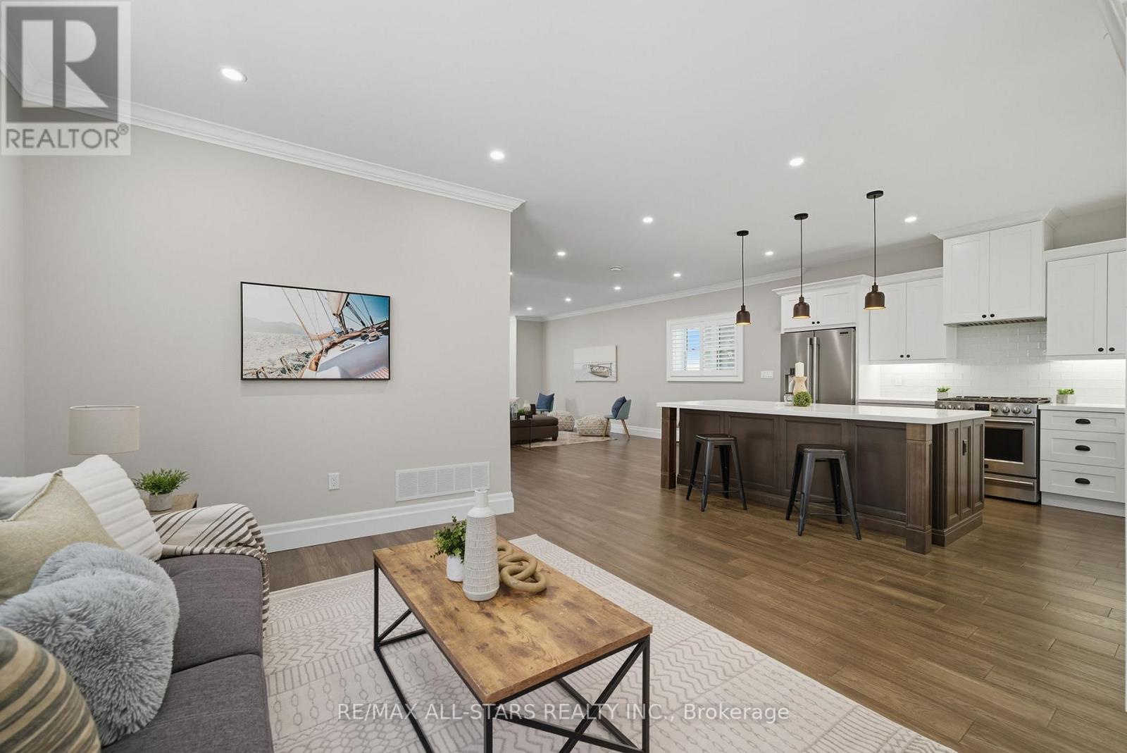 29 Patrick Drive, Aurora, Ontario  L4G 2A6 - Photo 21 - N12477000