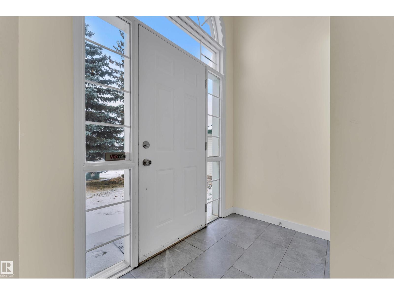 829 Blacklock Wy Sw, Edmonton, Alberta  T6W 1C6 - Photo 4 - E4467535