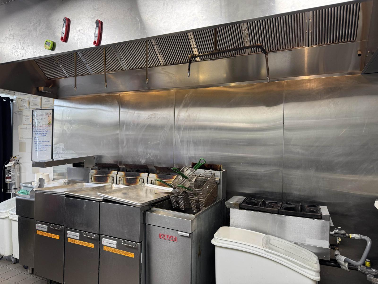 105 15785 Croydon Drive, Surrey, British Columbia V3S 2L6 - Photo 4 - C8074351