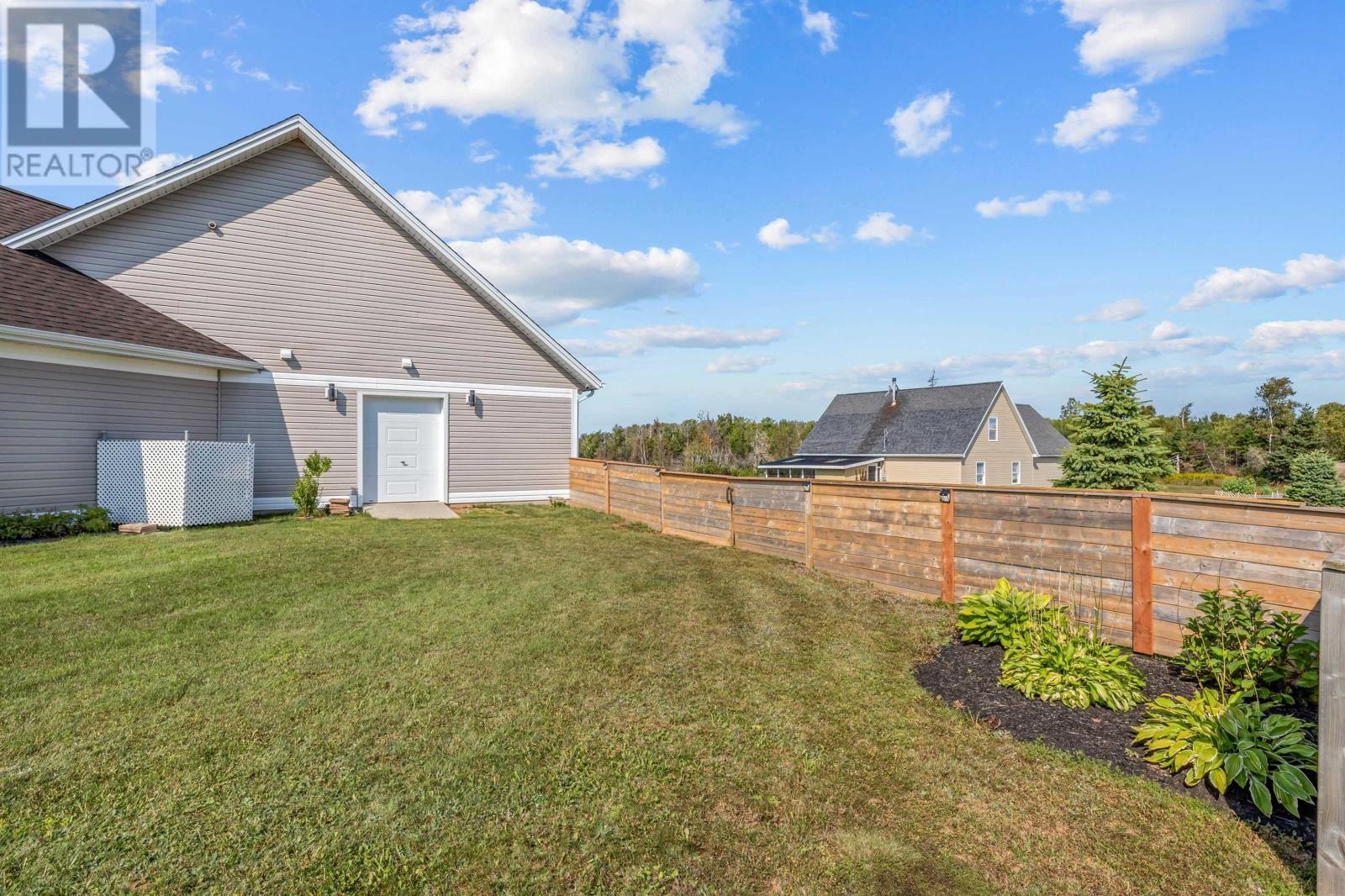 80 Pine Street, Brackley Beach, Prince Edward Island C1E 2W2 - Photo 9 - 202529128