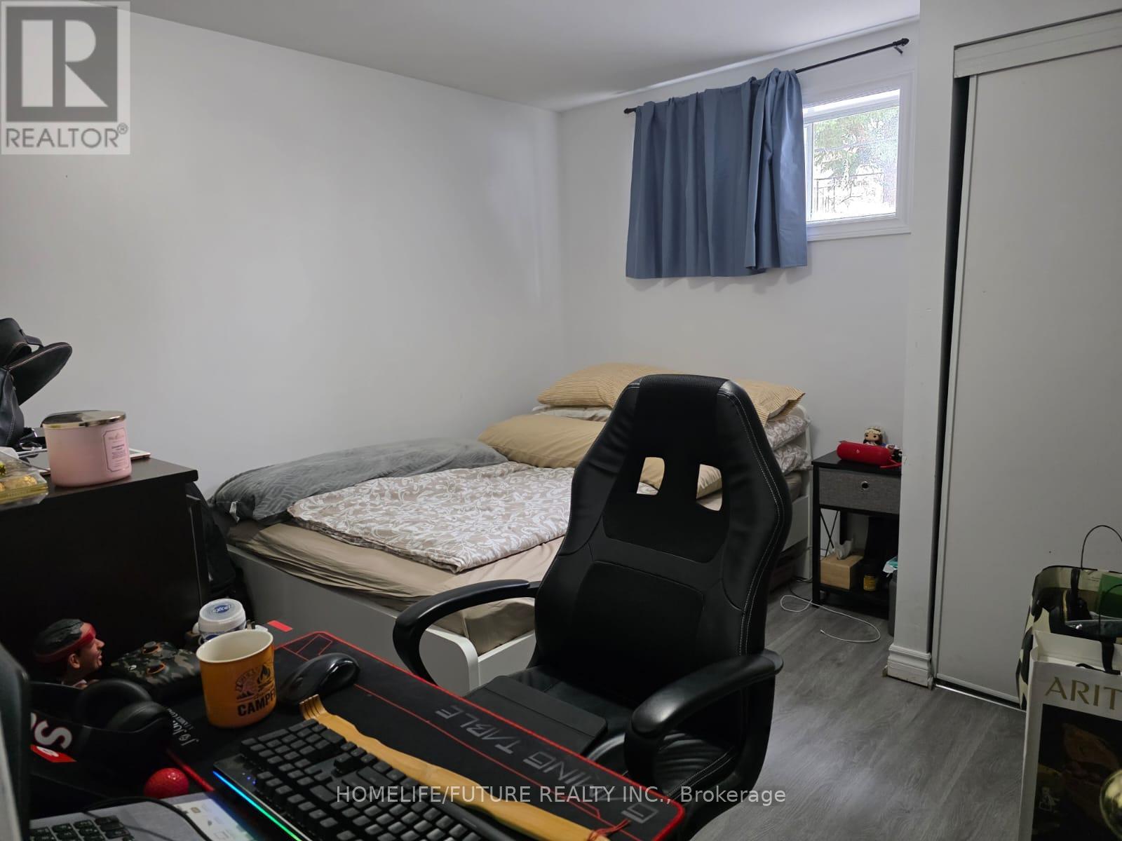 90 Dewey Drive, Toronto, Ontario  M1R 3K9 - Photo 3 - E12605726