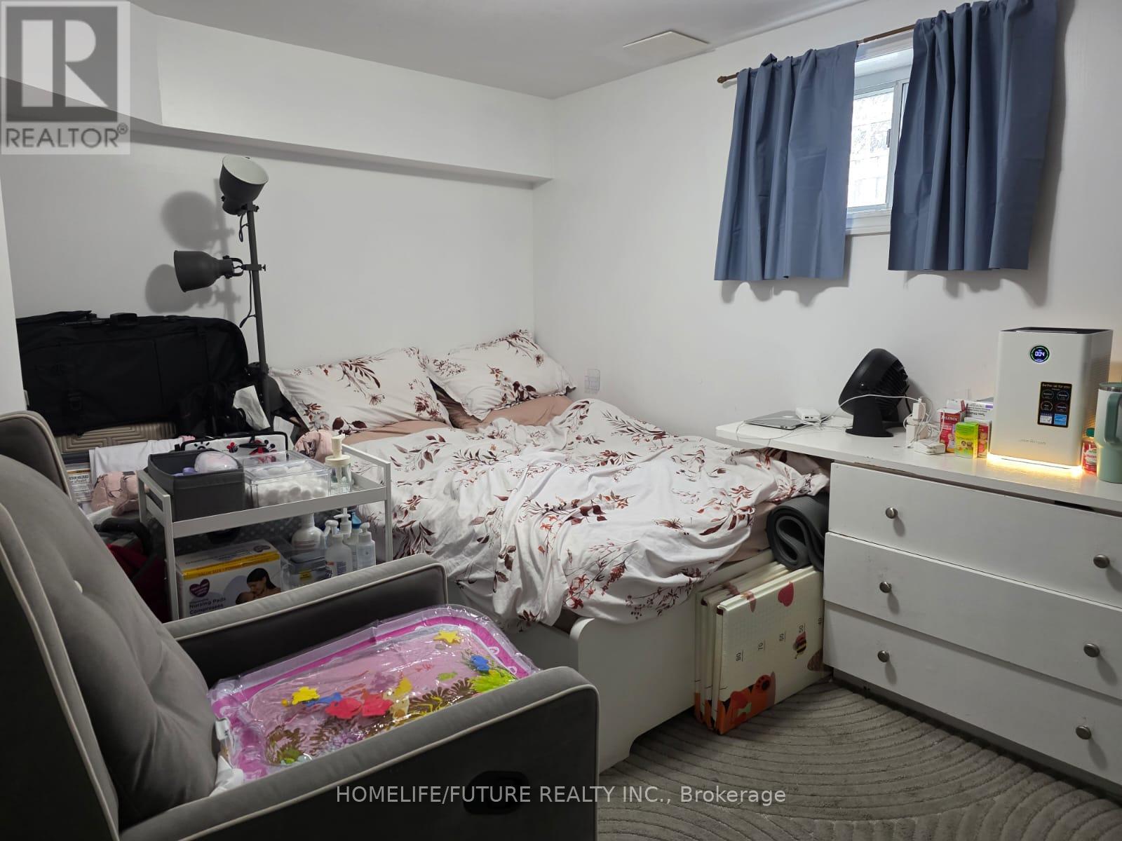 90 Dewey Drive, Toronto, Ontario  M1R 3K9 - Photo 4 - E12605726