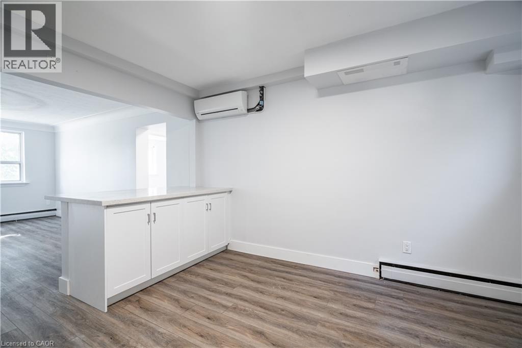 2161 Ghent Avenue Unit# 4, Burlington, Ontario  L7R 1Y6 - Photo 4 - 40764318