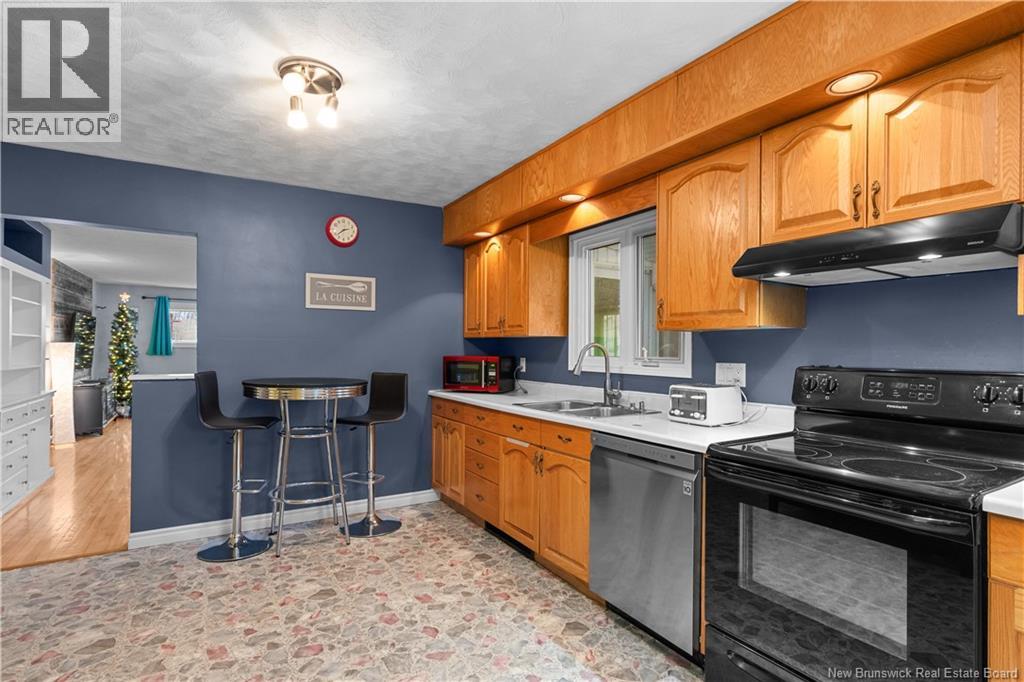 695 Hillsborough Road, Riverview, New Brunswick E1B 3W1 - Photo 7 - NB131054