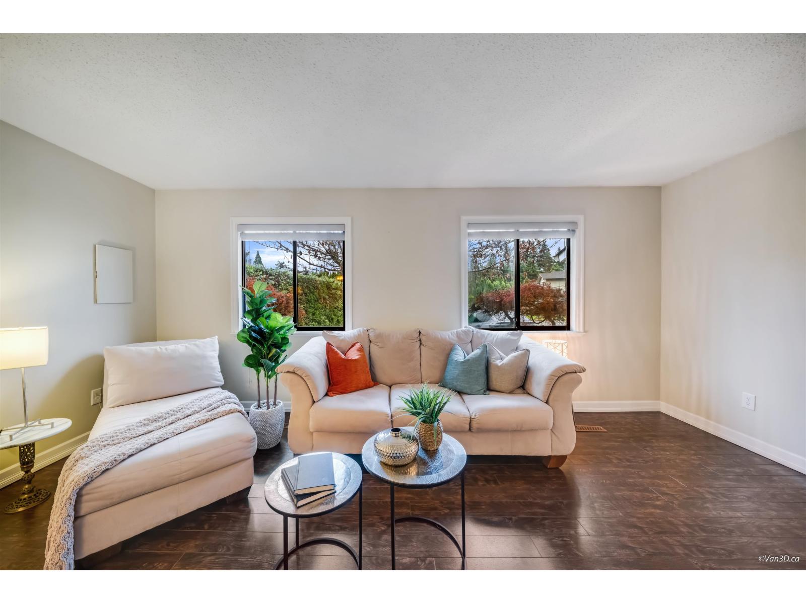 1831 Keys Place, Abbotsford, British Columbia  V2S 5G9 - Photo 3 - R3072424