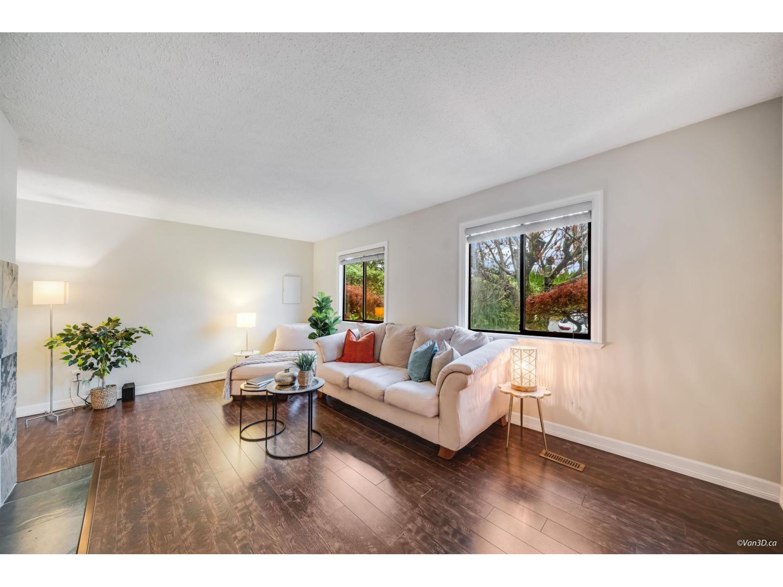 1831 Keys Place, Abbotsford, British Columbia  V2S 5G9 - Photo 4 - R3072424