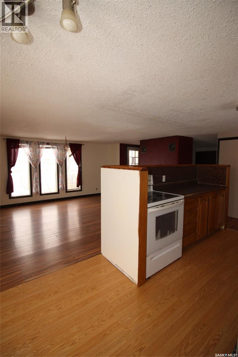 151-201 37 Highway, Shaunavon, Saskatchewan  S0N 2M0 - Photo 8 - SK025275