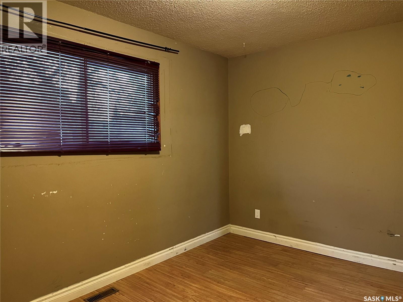 7 Mcmurchy Avenue, Regina, Saskatchewan  S4R 3G1 - Photo 4 - SK025190