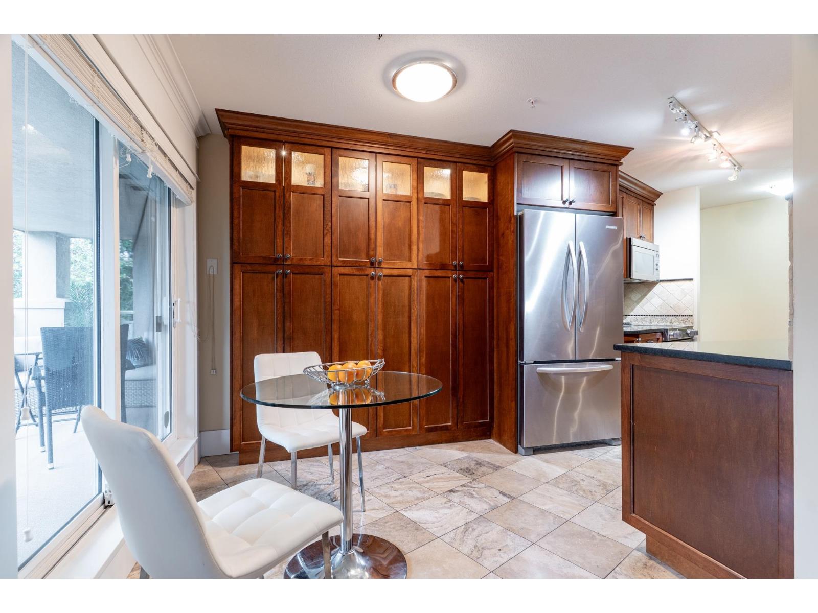 305 15150 29a Avenue, Surrey, British Columbia  V4P 3B1 - Photo 9 - R3069484