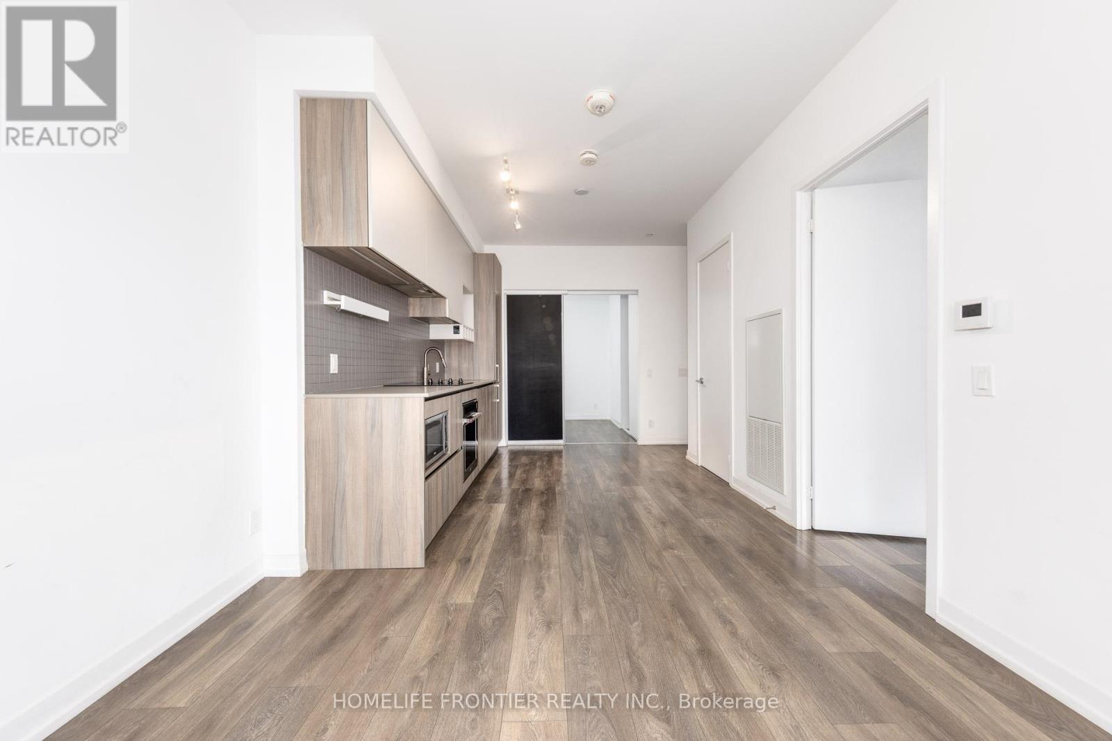 303 - 950 Portage Parkway, Vaughan, Ontario  L4K 0J7 - Photo 16 - N12605594