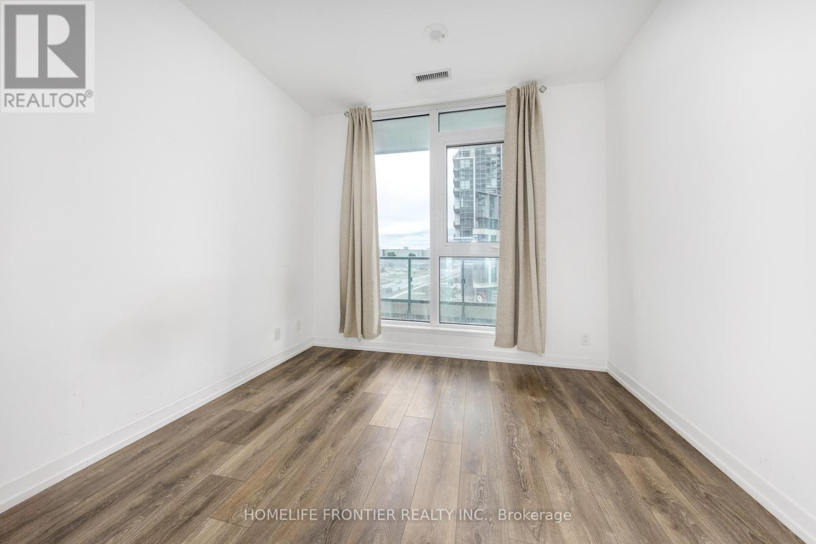 303 - 950 Portage Parkway, Vaughan, Ontario  L4K 0J7 - Photo 17 - N12605594