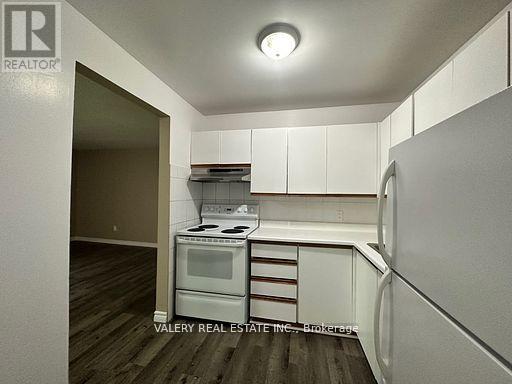 1 - 11 Lowndes Avenue, Georgina, Ontario  L4P 3T1 - Photo 3 - N12605698