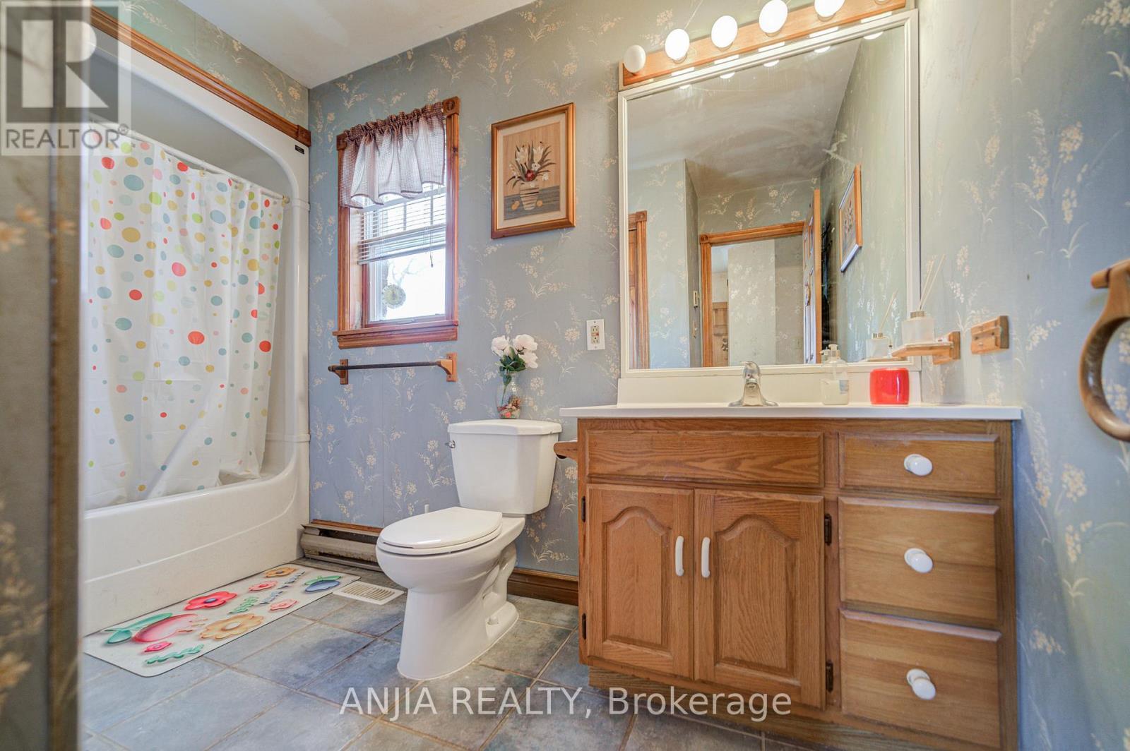 7092 Simcoe County 27 Road, Essa, Ontario  L0L 2N2 - Photo 30 - N12605754