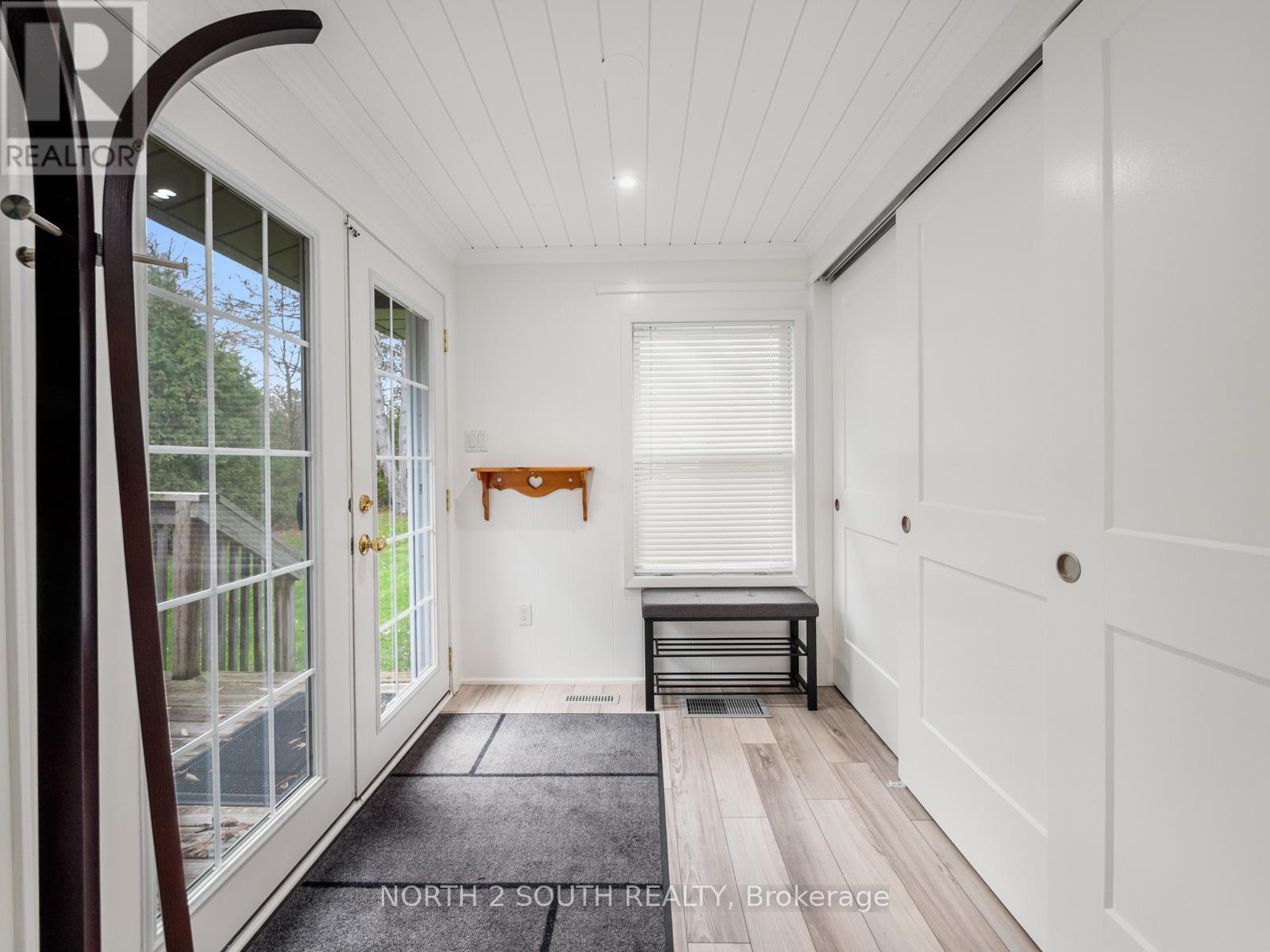 1273 Maple Road, Innisfil, Ontario  L9S 2Z9 - Photo 4 - N12605774