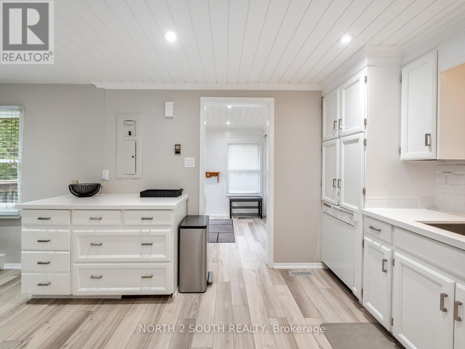 1273 Maple Road, Innisfil, Ontario  L9S 2Z9 - Photo 7 - N12605774