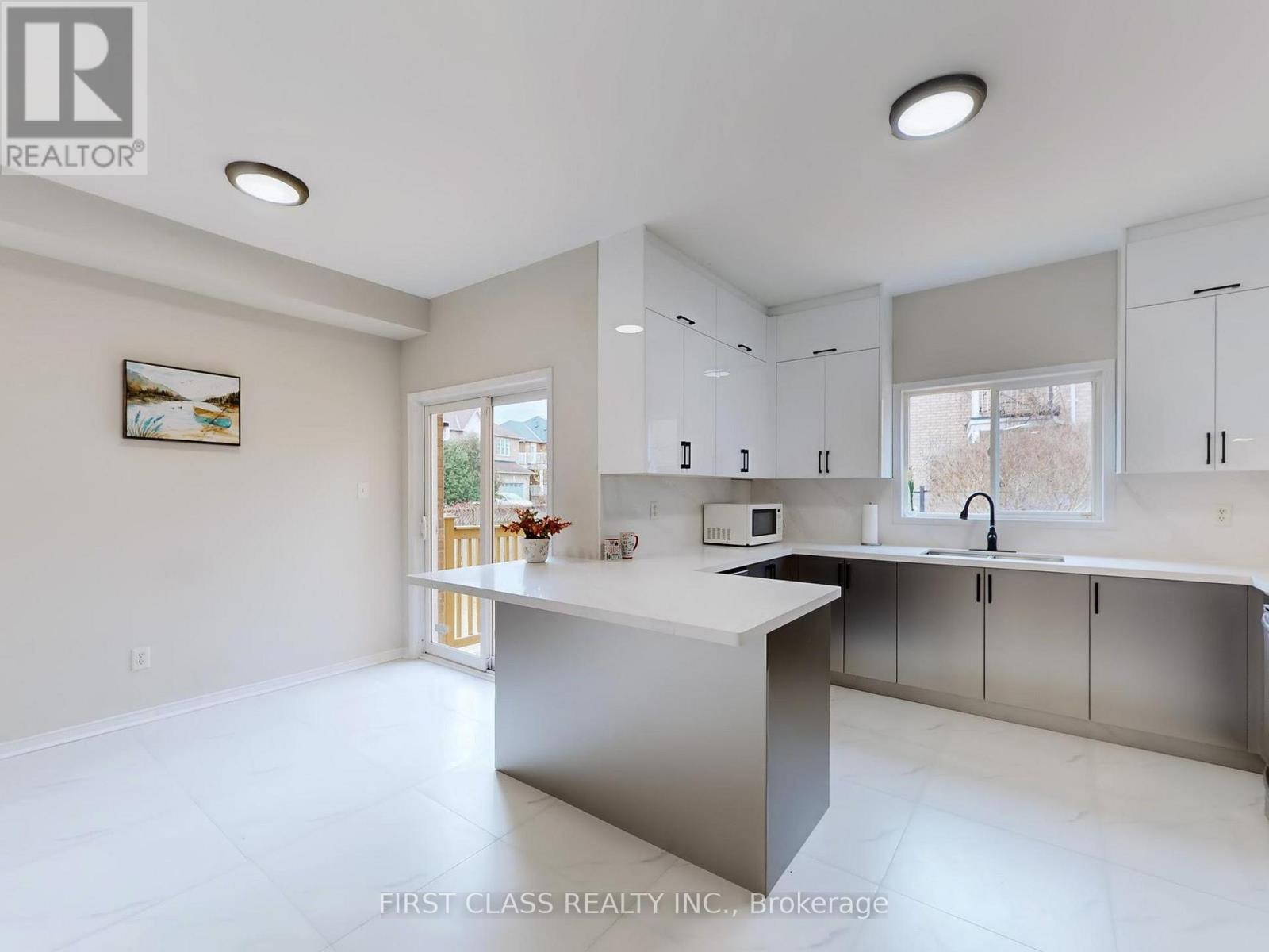 140 English Oak Drive, Richmond Hill, Ontario  L4E 4G4 - Photo 14 - N12580610