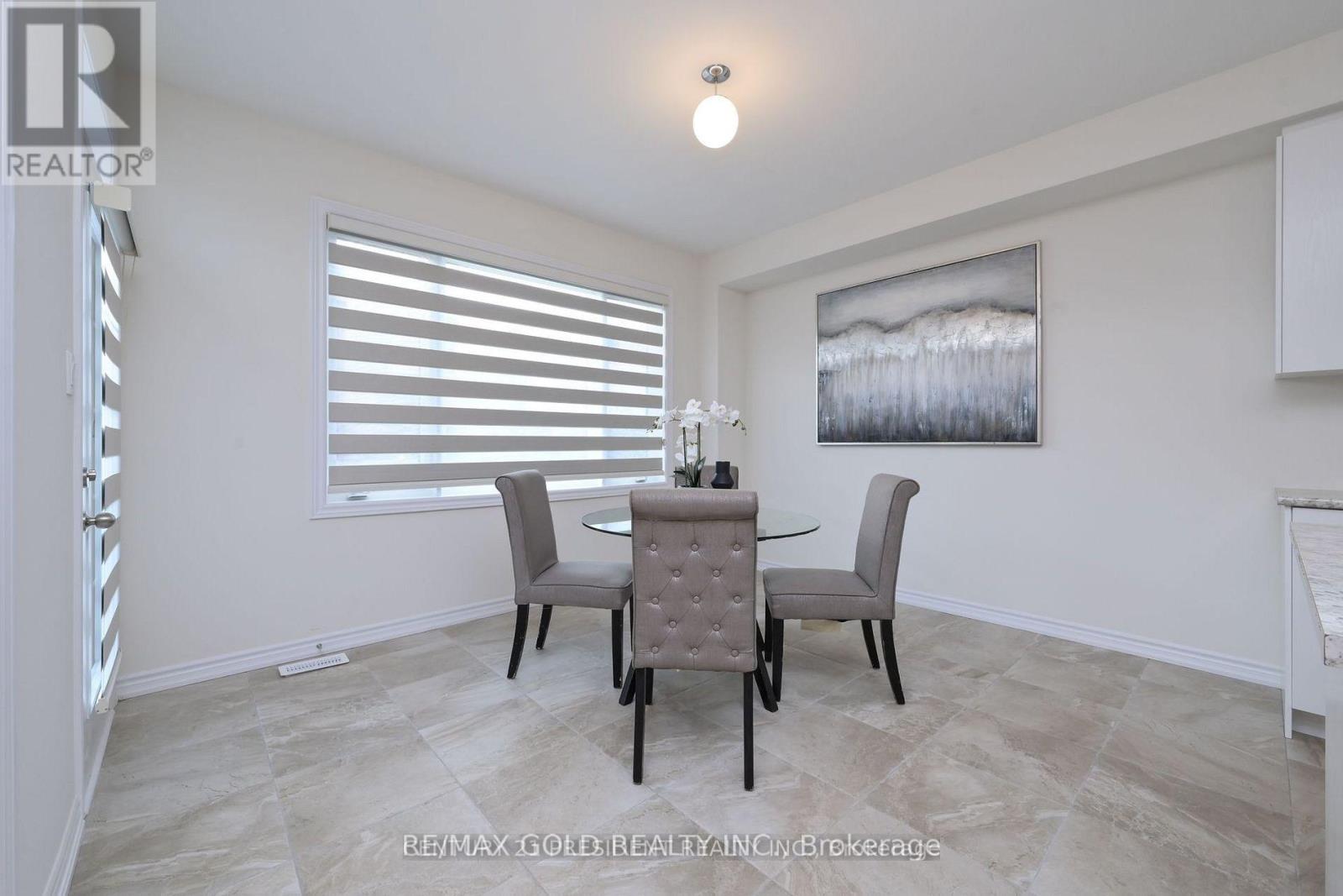 161 Terry Fox Drive, Barrie, Ontario  L9J 0L7 - Photo 14 - S12605648