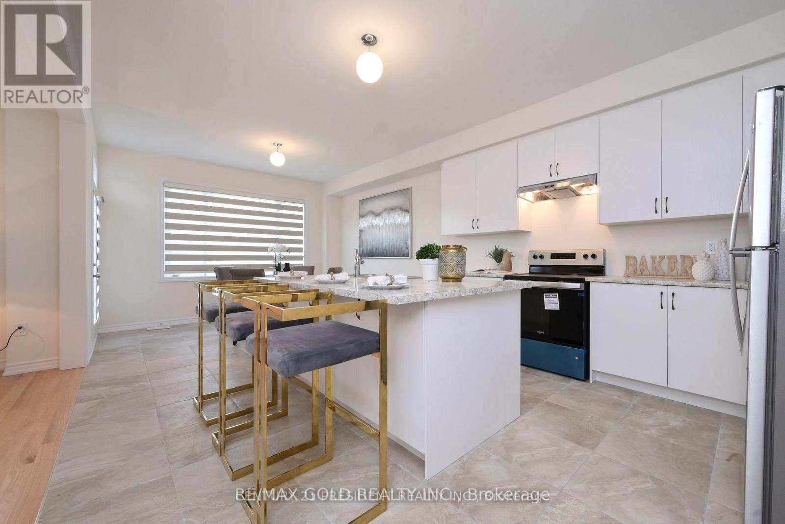 161 Terry Fox Drive, Barrie, Ontario  L9J 0L7 - Photo 16 - S12605648