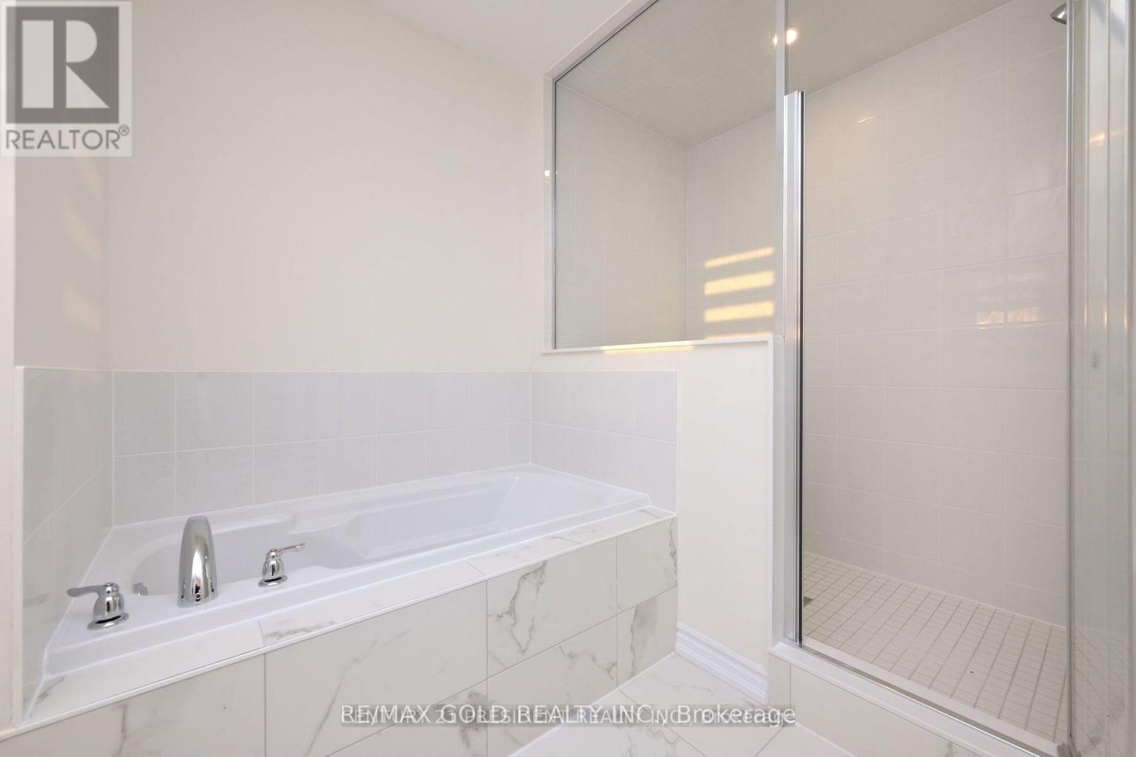 161 Terry Fox Drive, Barrie, Ontario  L9J 0L7 - Photo 23 - S12605648