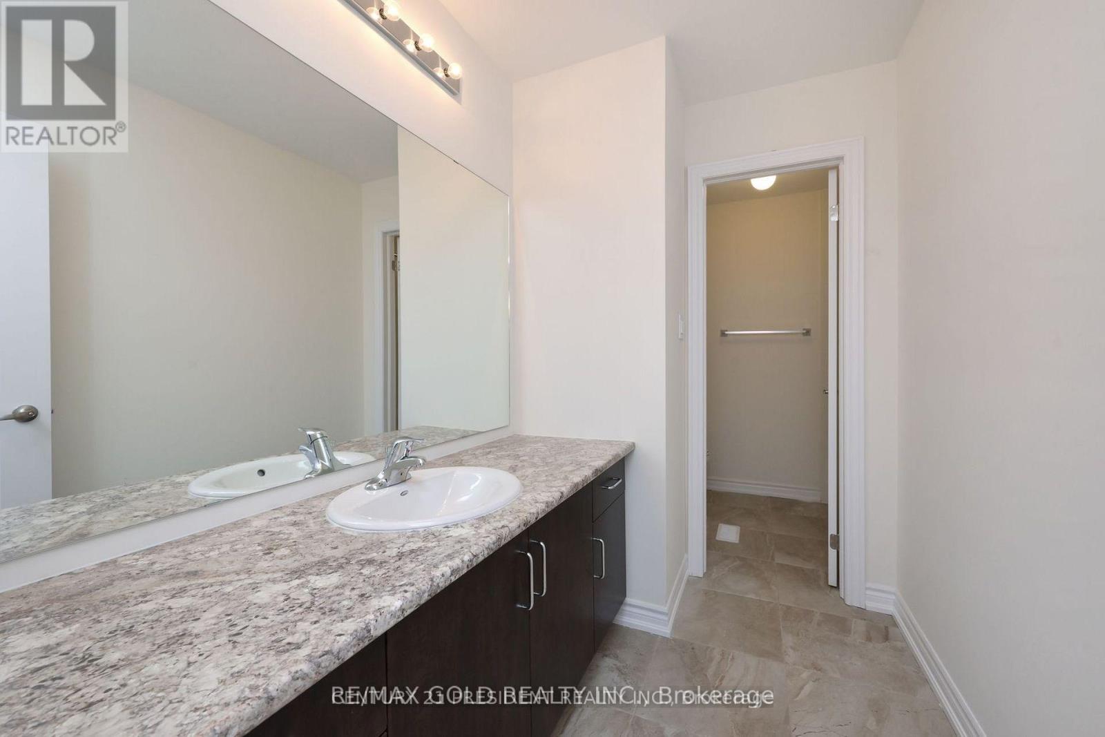 161 Terry Fox Drive, Barrie, Ontario  L9J 0L7 - Photo 28 - S12605648