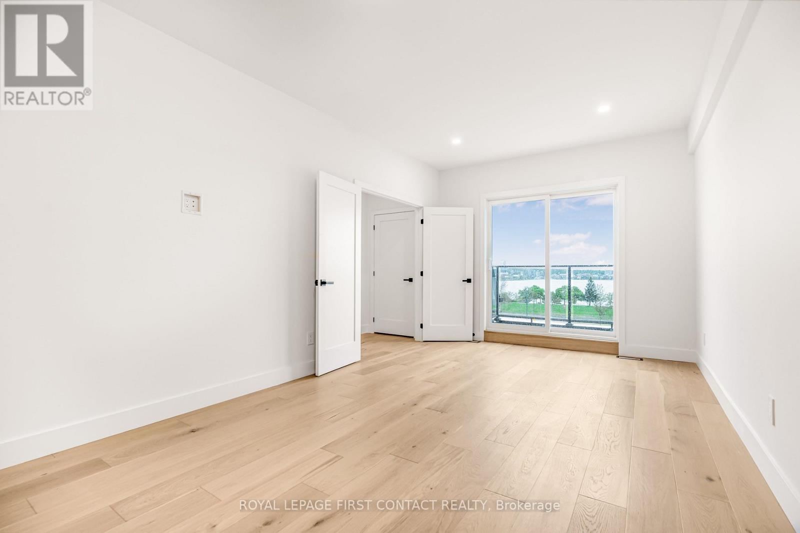 12 Alderwood Lane, Barrie, Ontario  L4N 3J2 - Photo 11 - S12605712