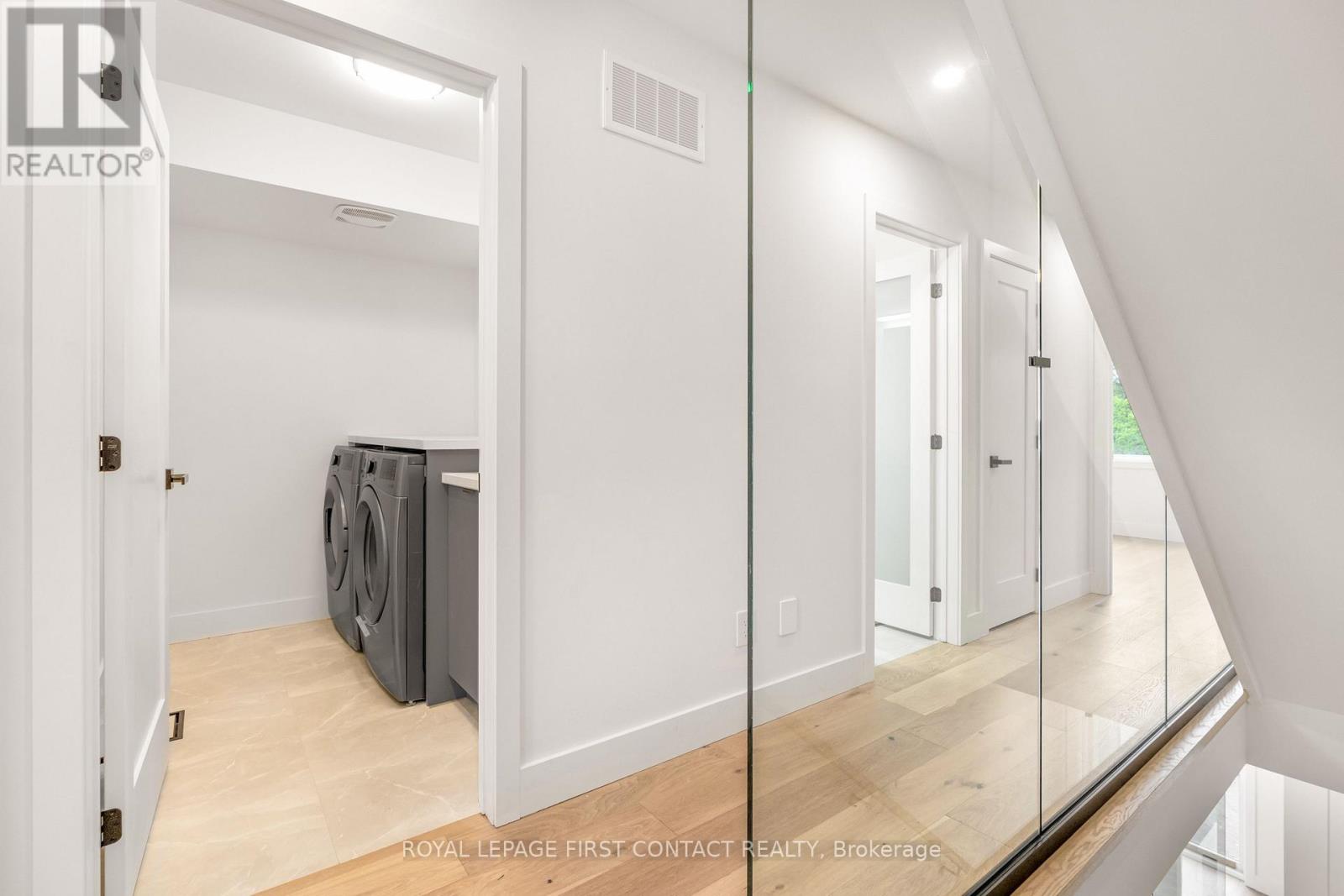 12 Alderwood Lane, Barrie, Ontario  L4N 3J2 - Photo 6 - S12605712