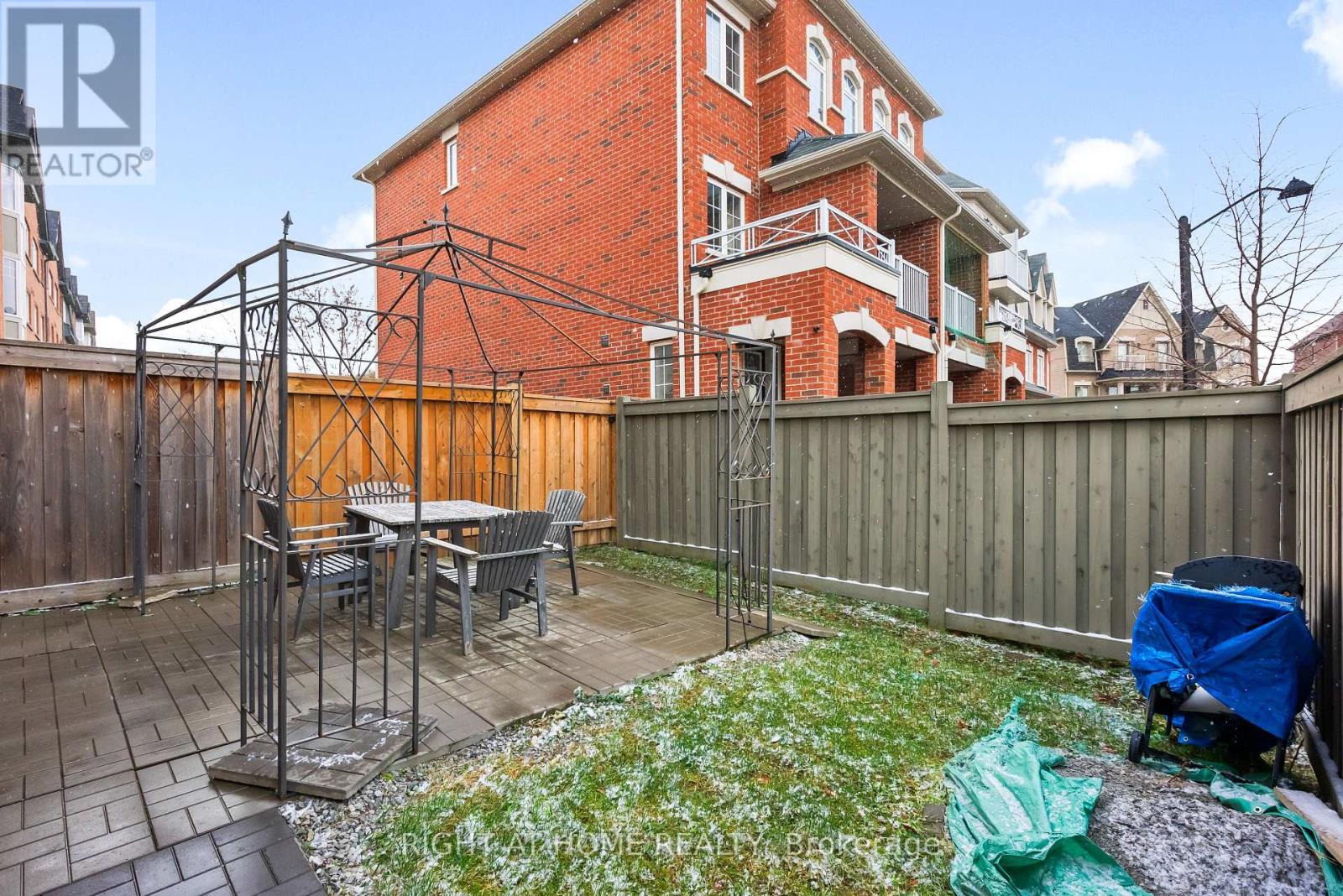 2 Shiff Crescent, Brampton (Heart Lake East), Ontario  L6Z 0B4 - Photo 41 - W12605606