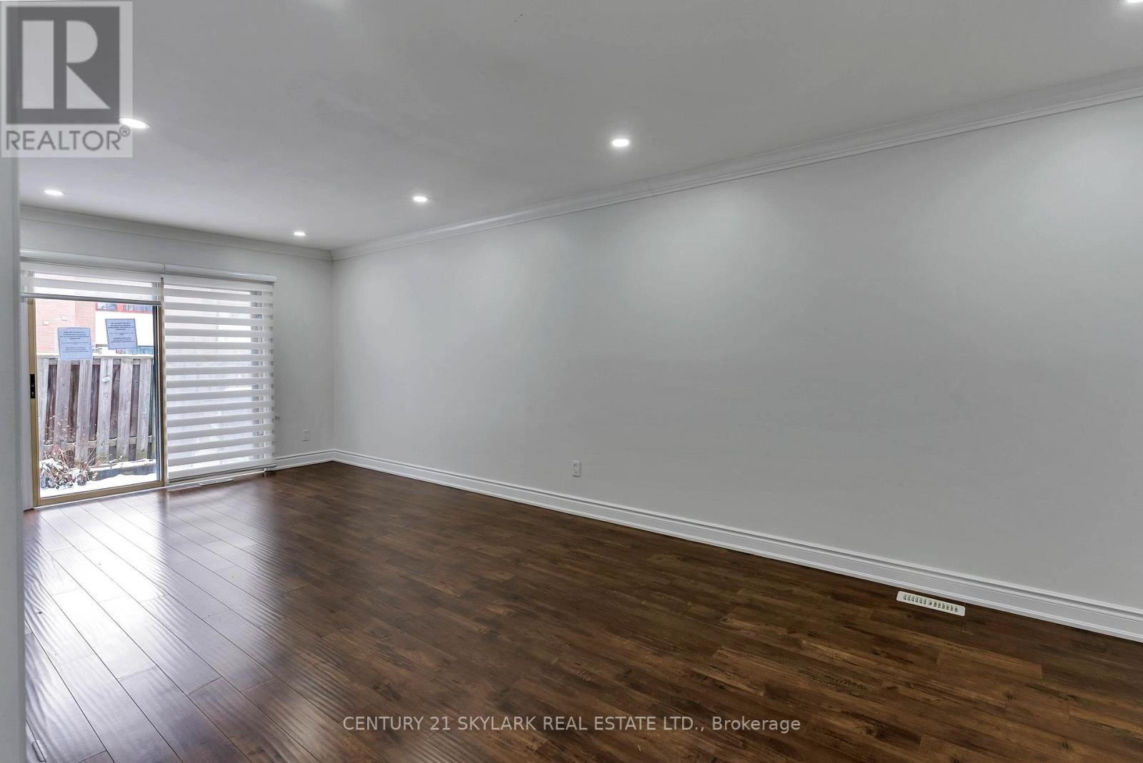 235 Fleetwood Crescent, Brampton, Ontario  L6T 2E7 - Photo 14 - W12605656