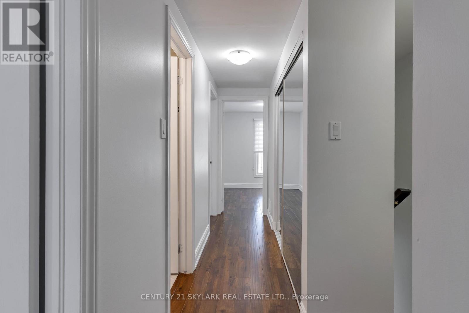 235 Fleetwood Crescent, Brampton, Ontario  L6T 2E7 - Photo 16 - W12605656