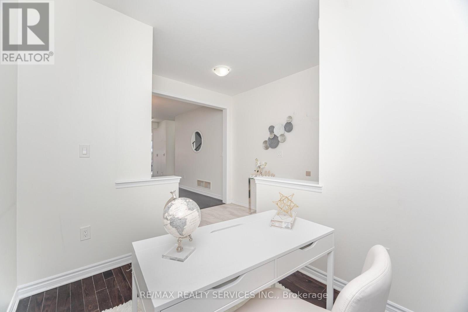 17 Averill Road, Brampton, Ontario  L7A 5A7 - Photo 14 - W12605666