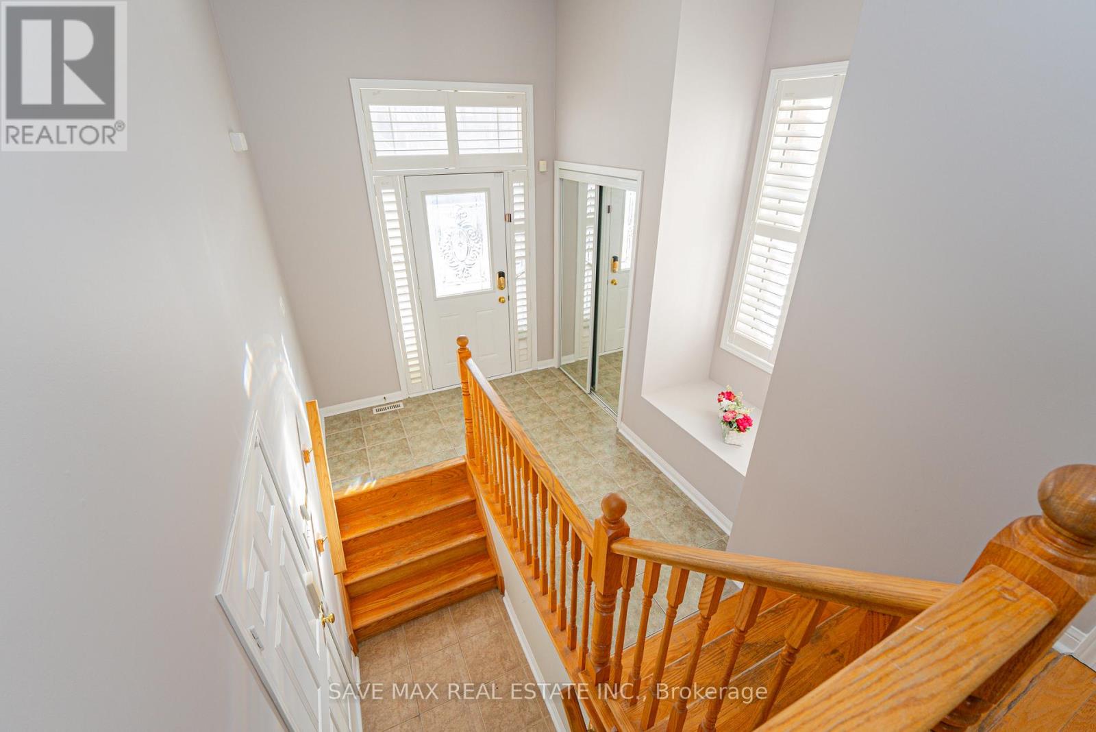 254 Fandango Drive, Brampton, Ontario  L6X 0M5 - Photo 6 - W12605778