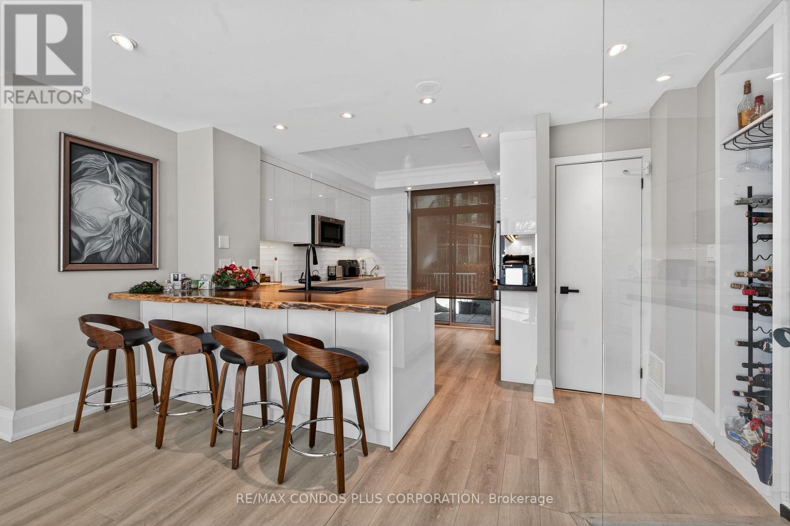 Th125 - 5 Marine Parade Drive, Toronto, Ontario  M8V 4B4 - Photo 10 - W12605780