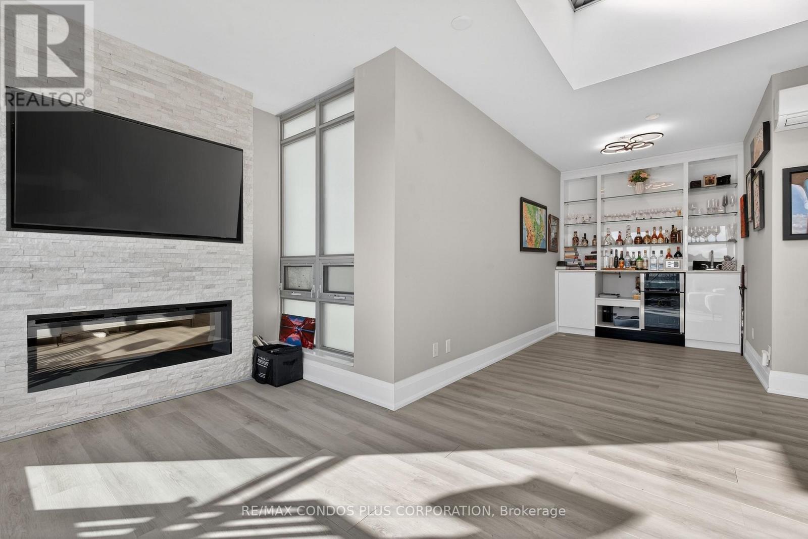 Th125 - 5 Marine Parade Drive, Toronto, Ontario  M8V 4B4 - Photo 30 - W12605780