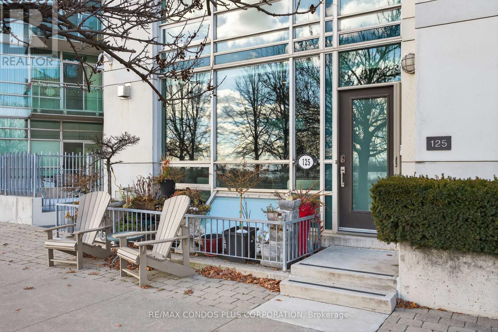 Th125 - 5 Marine Parade Drive, Toronto, Ontario  M8V 4B4 - Photo 37 - W12605780