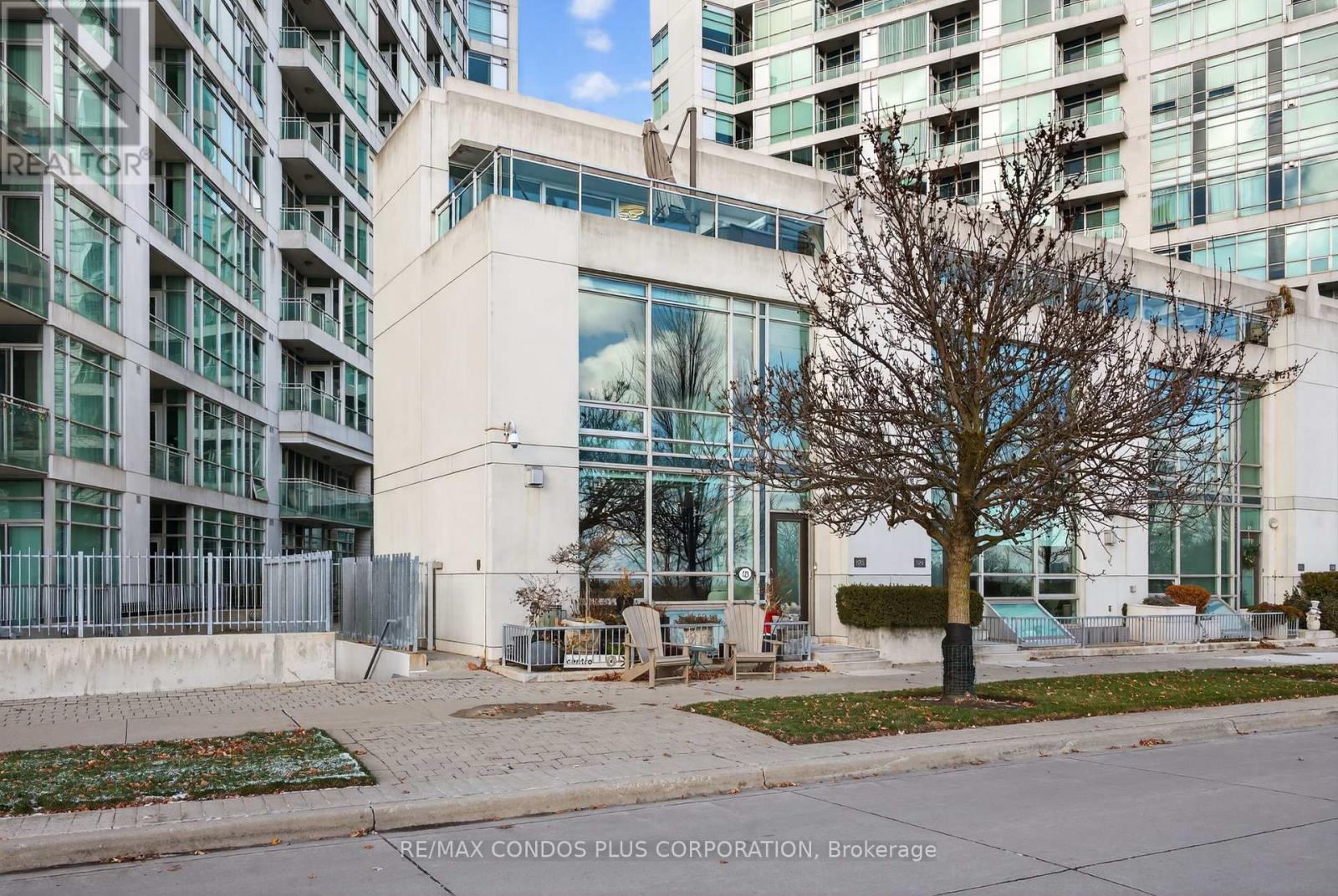 Th125 - 5 Marine Parade Drive, Toronto, Ontario  M8V 4B4 - Photo 38 - W12605780