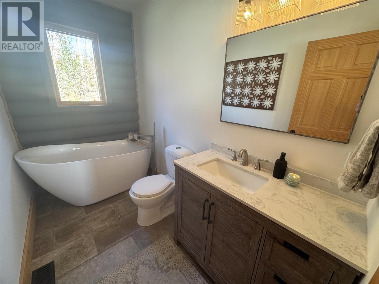 11 Bobcat Trl E, Elliot Lake, Ontario  P5A 2S9 - Photo 26 - SM252995