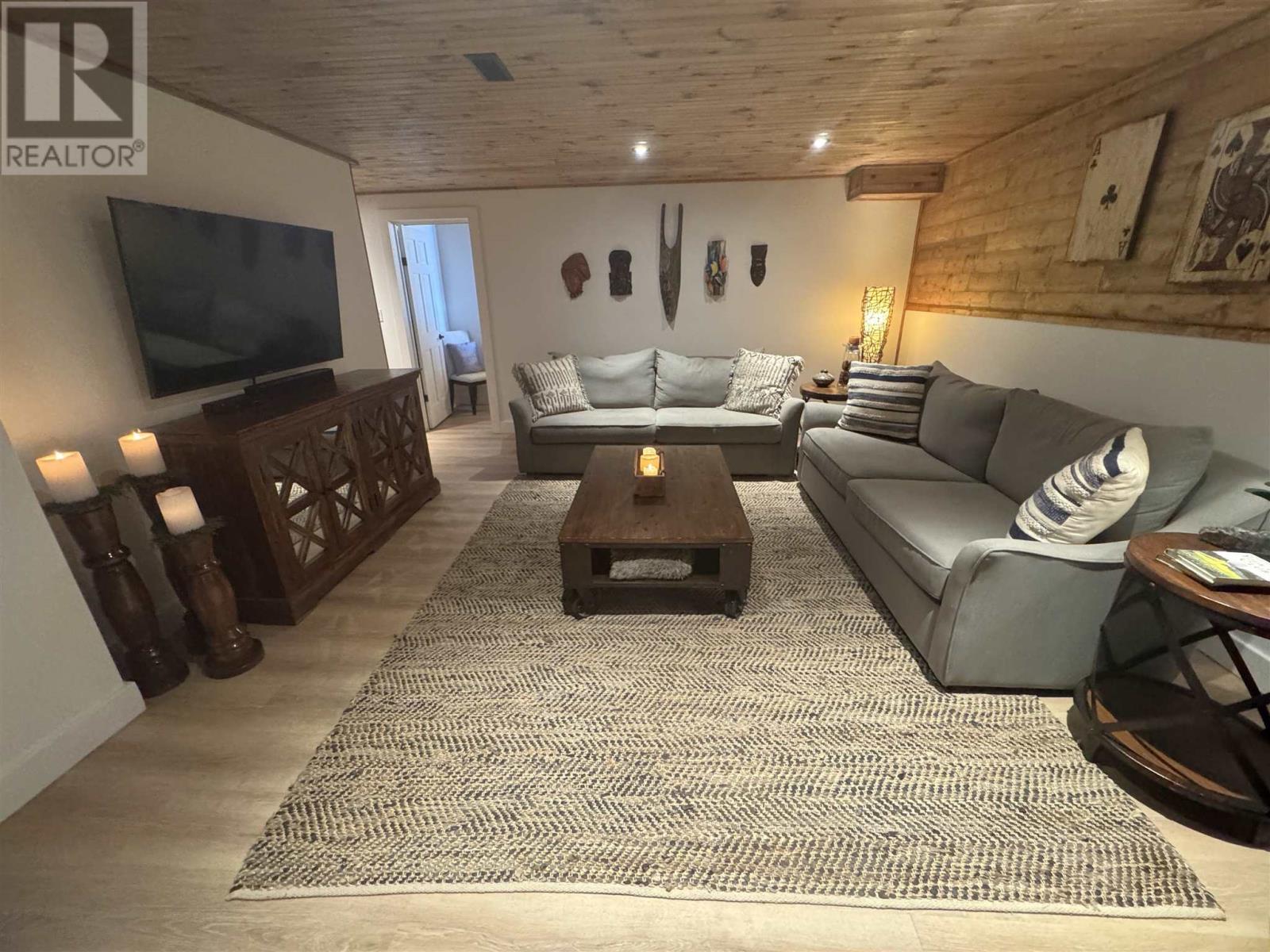 11 Bobcat Trl E, Elliot Lake, Ontario  P5A 2S9 - Photo 31 - SM252995