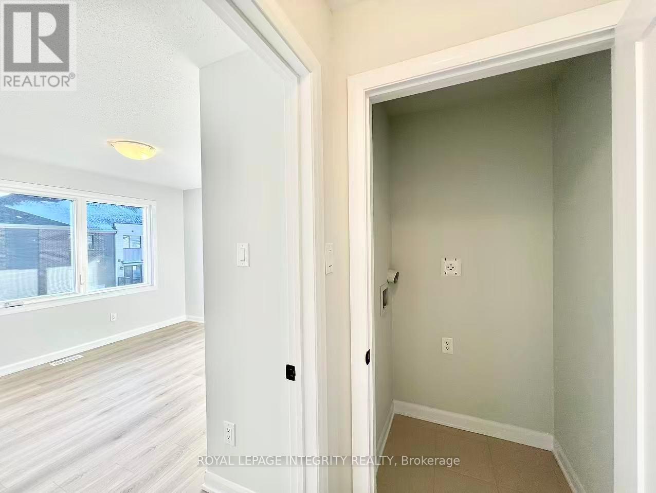 1118 Creekway Private, Ottawa, Ontario K2T 0S9 - Photo 16 - X12596278