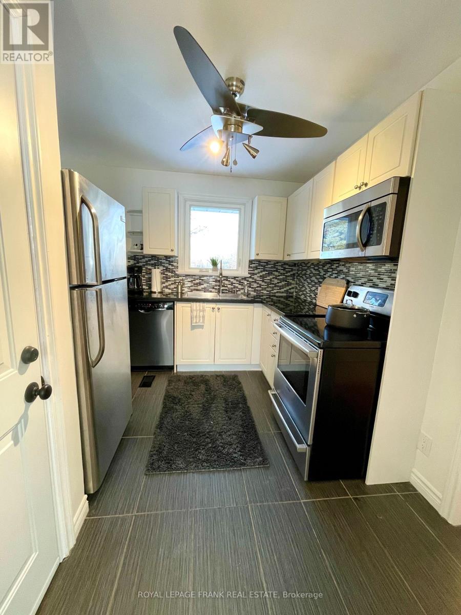 1707 Dufferin Street, Whitby, Ontario  L1N 1B5 - Photo 2 - E12605830