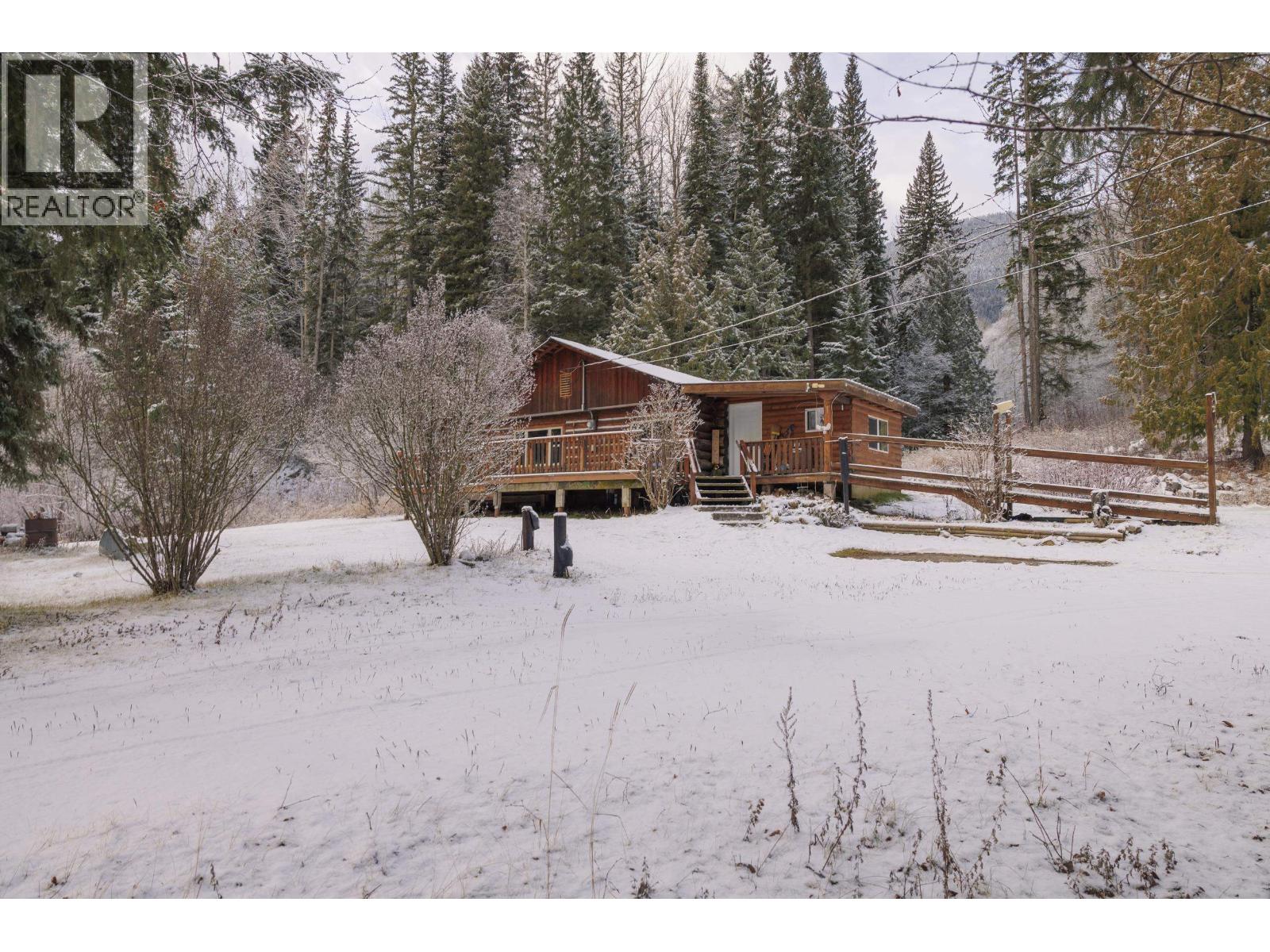 9509 Dunster-Croydon Road, Dunster, British Columbia  V0J 1J0 - Photo 11 - R3072452