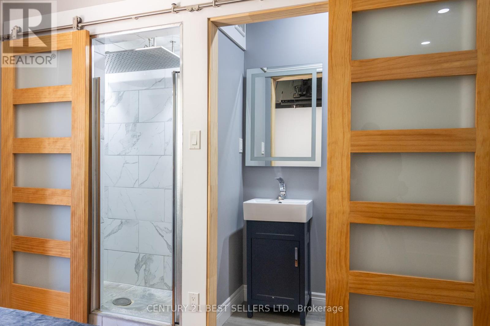 933 6 Highway N, Hamilton, Ontario  L8N 2Z7 - Photo 18 - X12605590