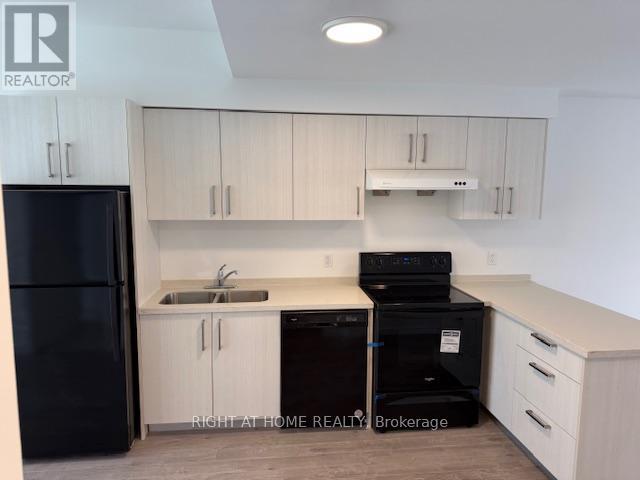 32 Waterleaf Trail, Welland, Ontario  L3C 0H6 - Photo 6 - X12605650