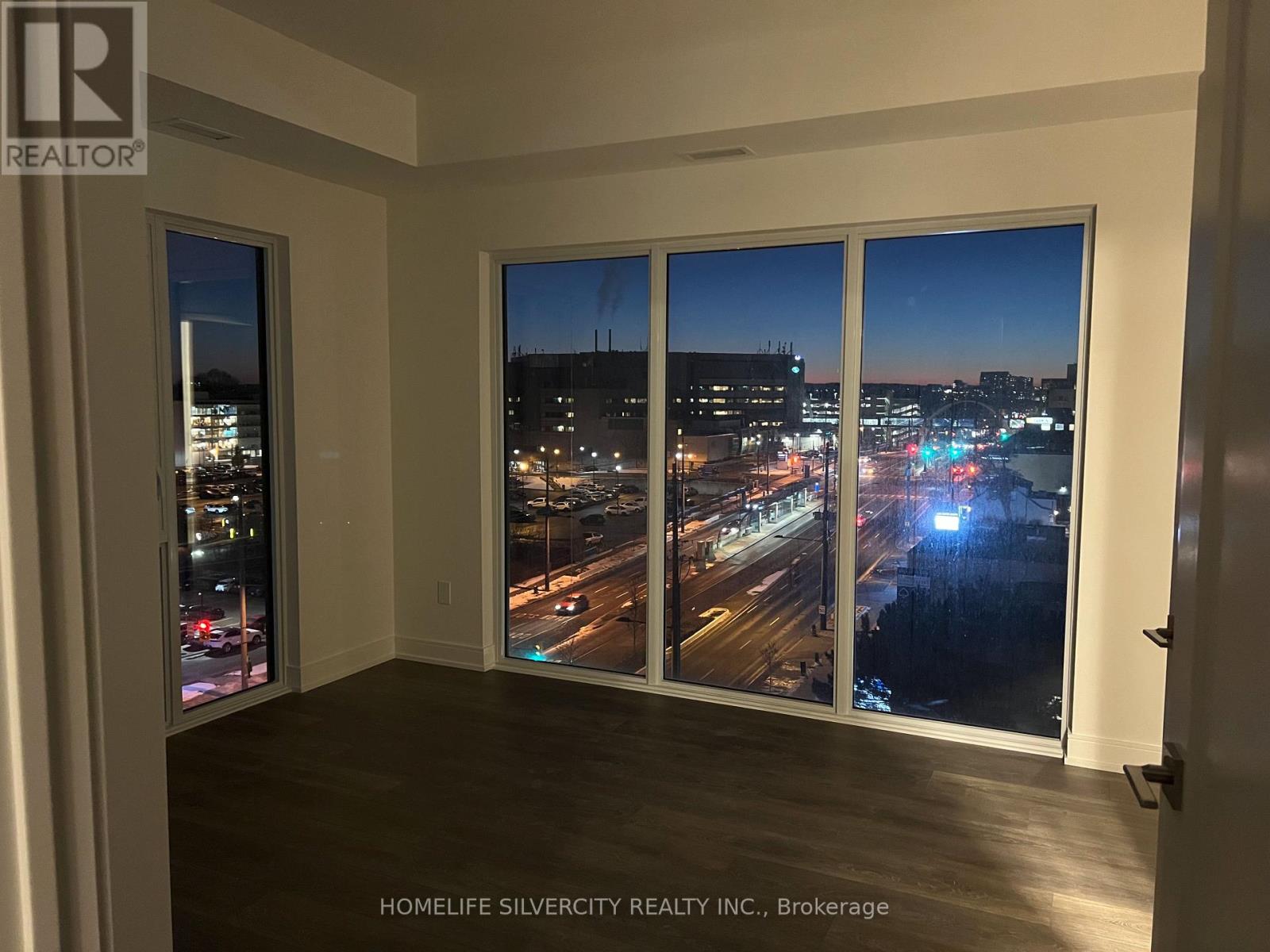 610 A - 705 Davis Drive, Newmarket, Ontario  L3Y 2R2 - Photo 13 - N12605724