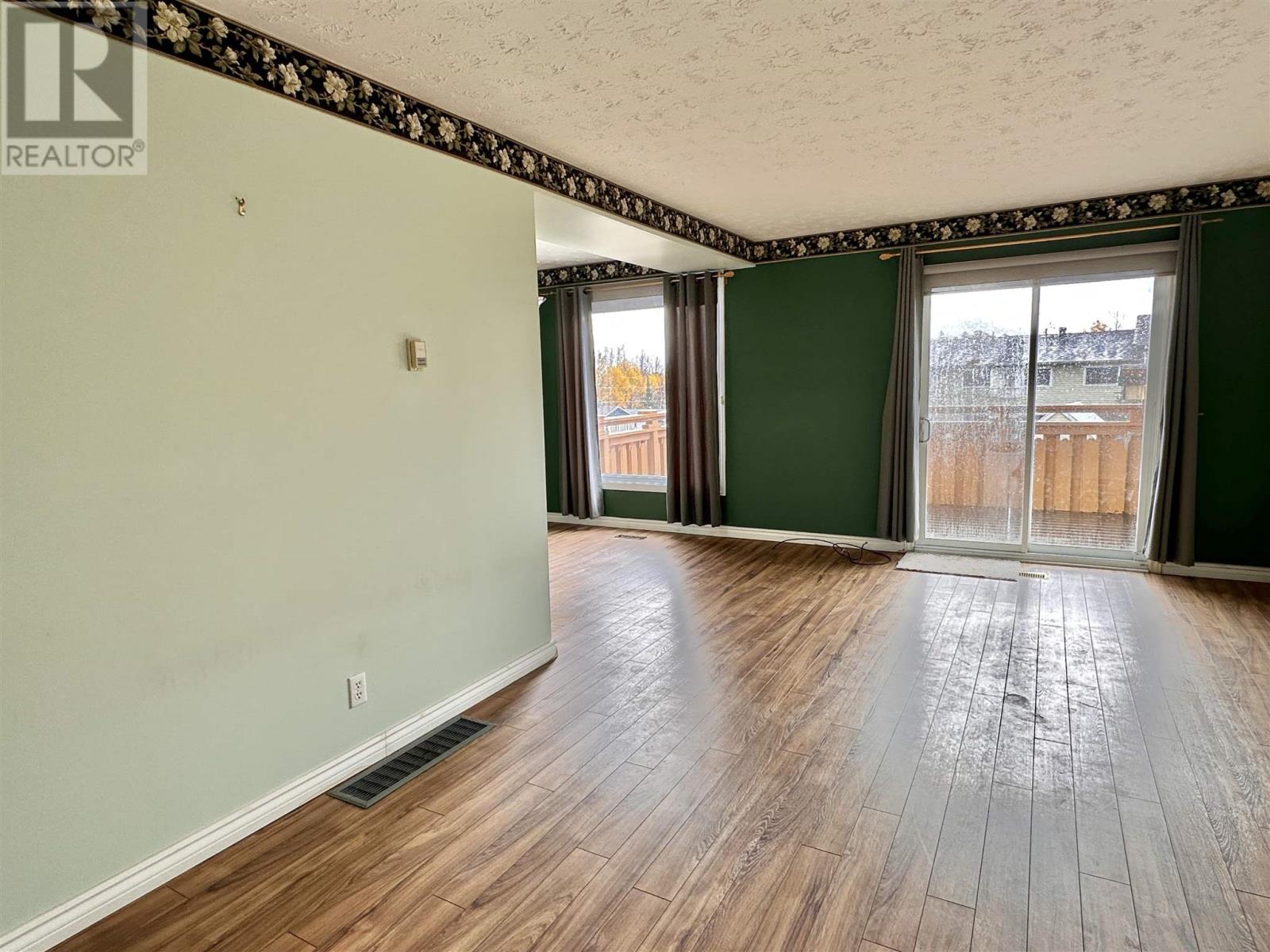 3 Farrell Cres, Elliot Lake, Ontario  P5A 3N5 - Photo 10 - SM253419