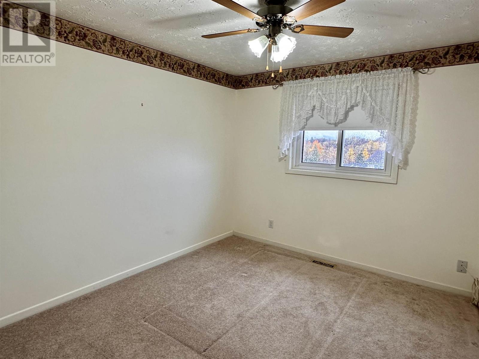 3 Farrell Cres, Elliot Lake, Ontario  P5A 3N5 - Photo 14 - SM253419